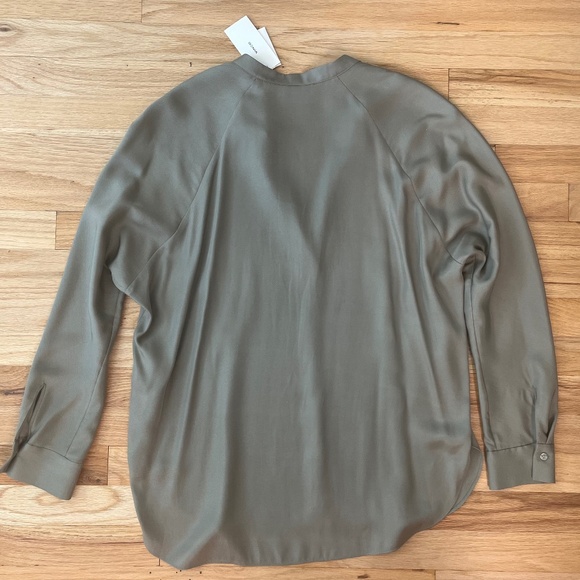 Vince Silk Band Collar long sleeve Blouse Brown Vneck Size Small - Picture 5 of 9